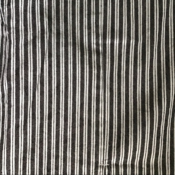 💖Host Pick💖 Hollister striped mini skirt - Picture 4 of 10
